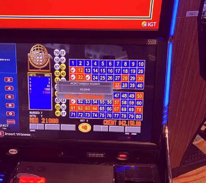 Billionaire s Bank Pop and Win slot