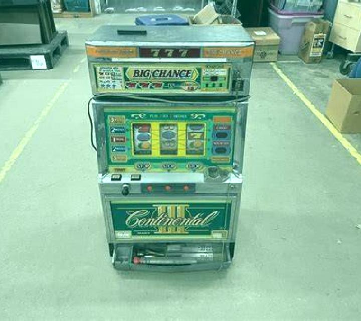 Liquidation slot machine