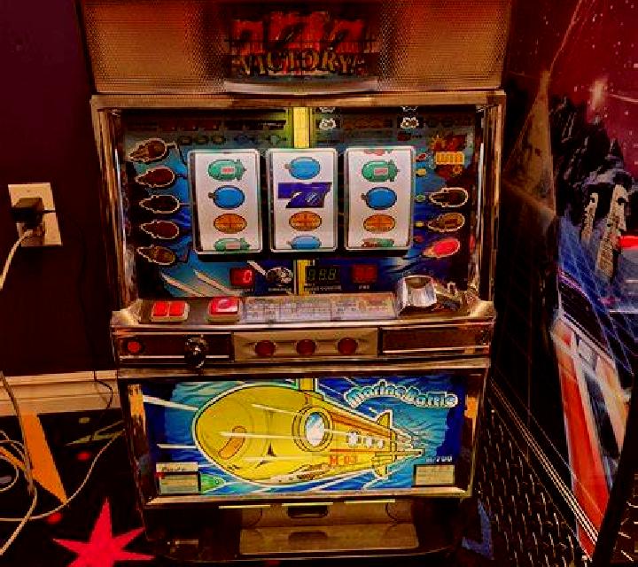 Rollin Hot 10: Classic Series slot machine